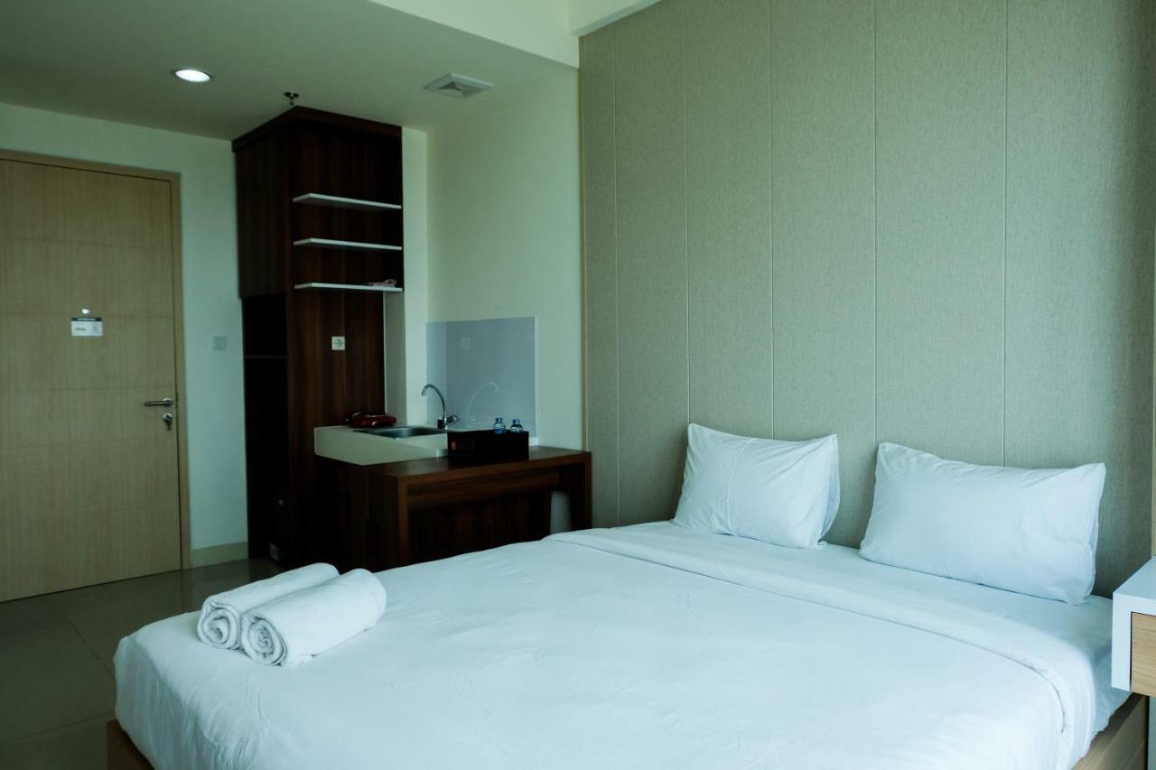 Homey Studio Room Tree Park City Bsd Apartment Near Bsd City By Travelio Tangerang Bagian luar foto