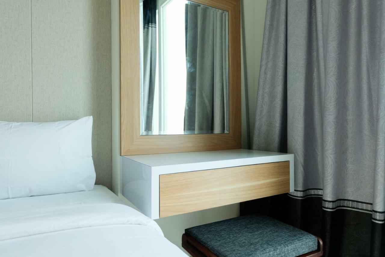 Homey Studio Room Tree Park City Bsd Apartment Near Bsd City By Travelio Tangerang Bagian luar foto